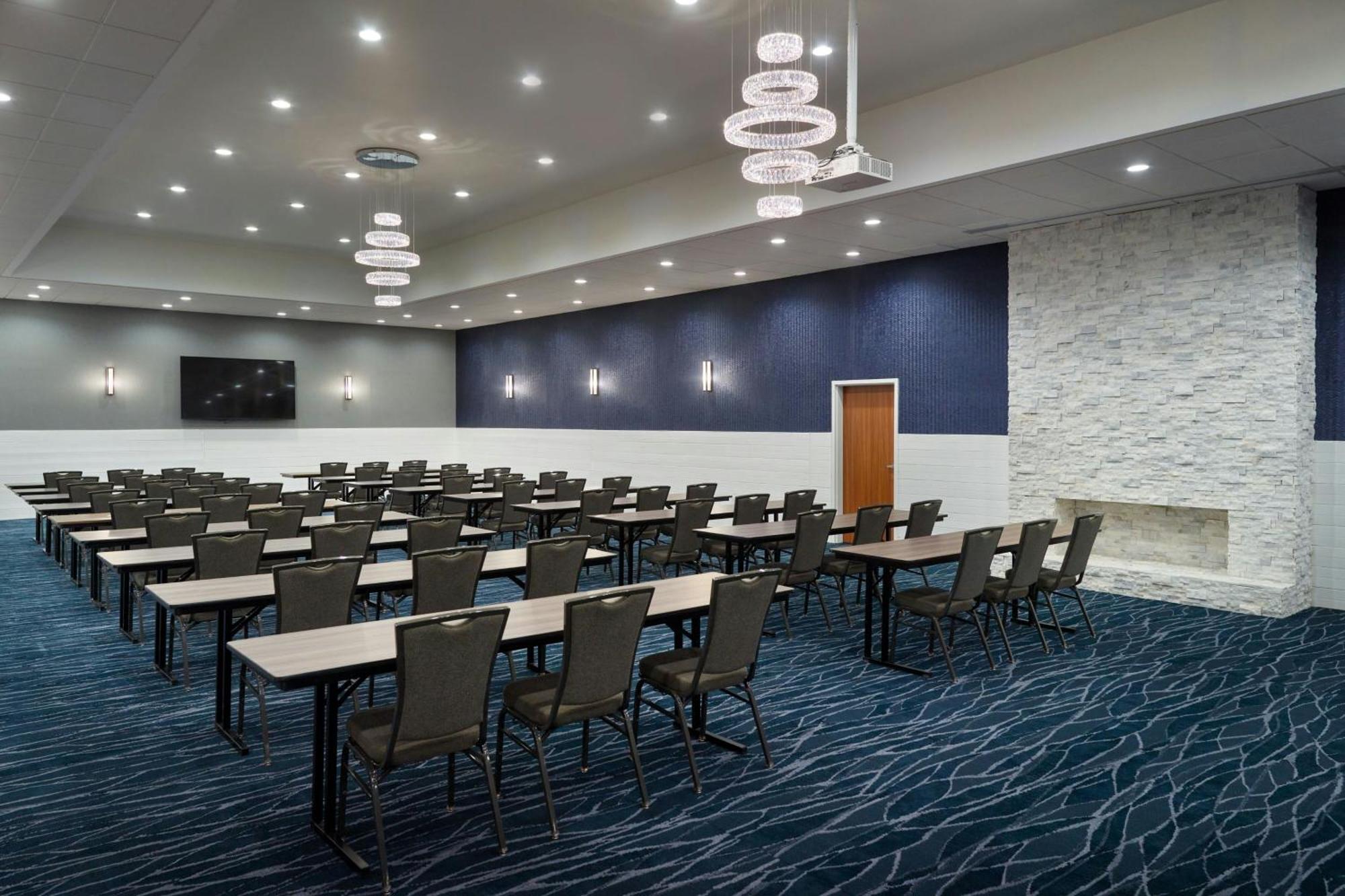 Fairfield Inn & Suites By Marriott Helen Exterior photo